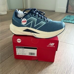 New Balance Women’s Teal Running Shoes